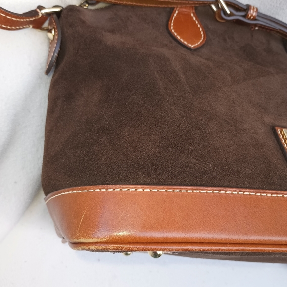 Dooney and Bourke brown suede Darcy satchel - Picture 6 of 10